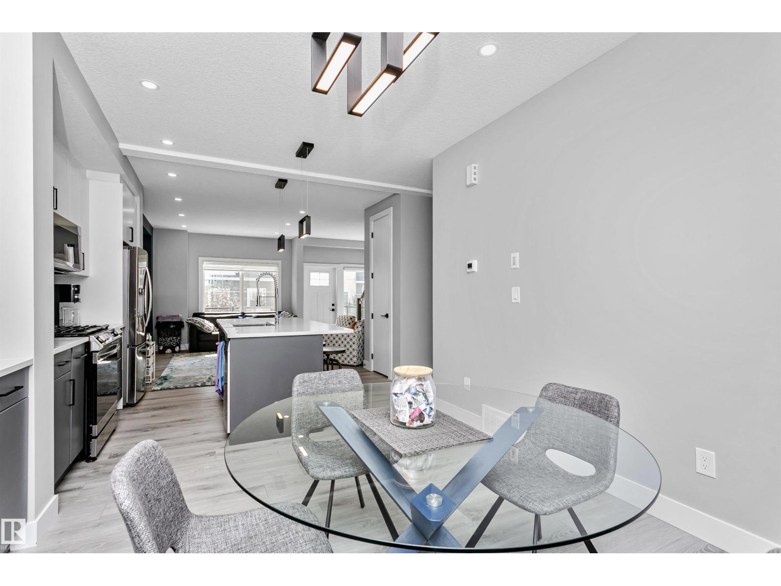 Photo 24 of 42 230 Edgemont Rd Nw, Edmonton AB