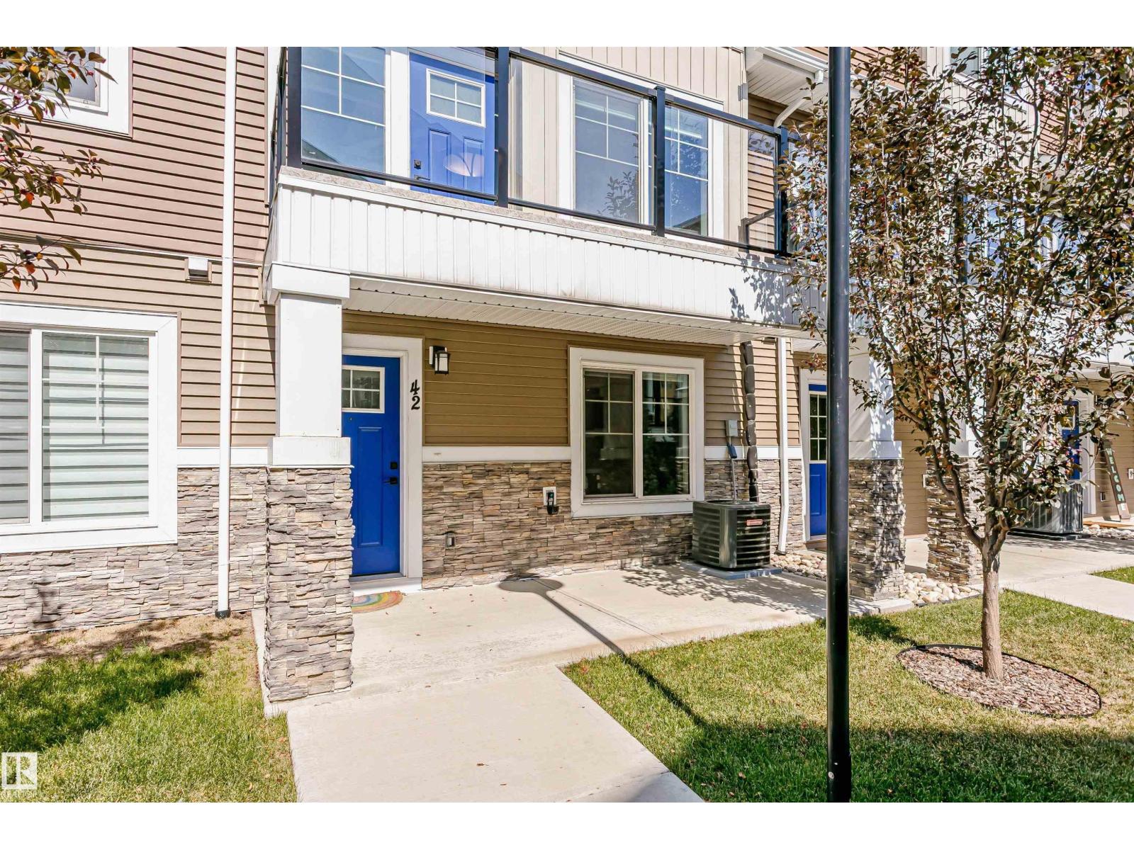Photo 4 of 42 230 Edgemont Rd Nw, Edmonton AB