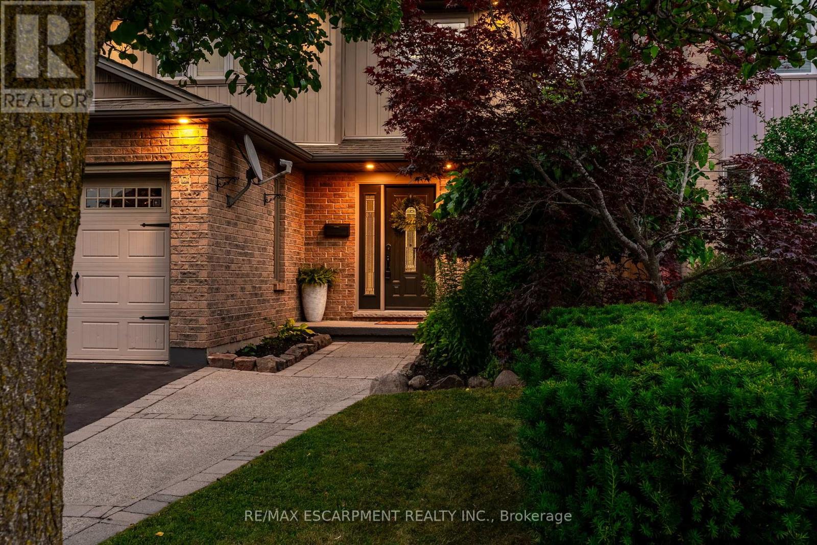 Photo 17 of 17 Tami Crescent, Grimsby ON