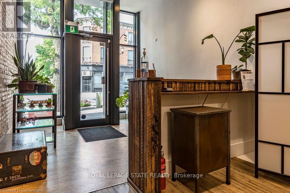 Photo 9 of 203 King Street E, Hamilton ON
