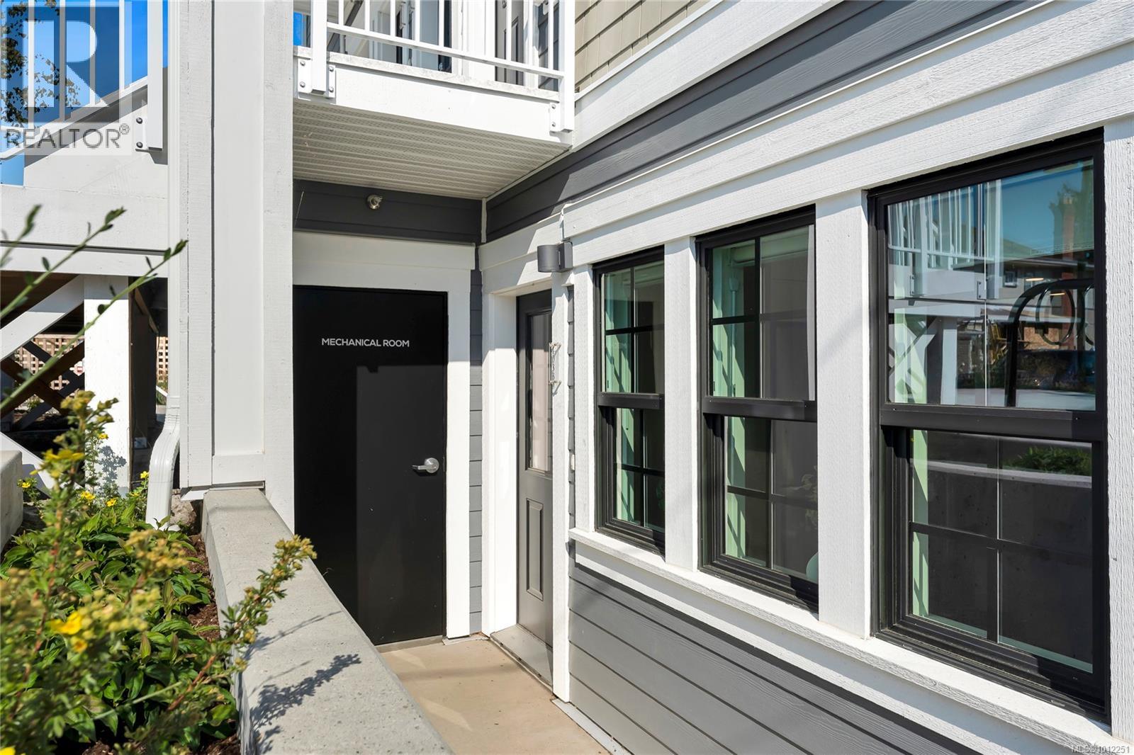 Photo 14 of 103 B 1224 Richardson St, Victoria BC
