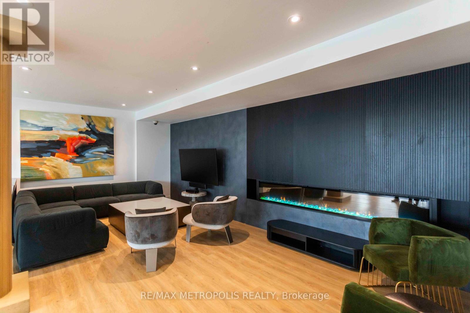 Photo 12 of 717 55 East Liberty Street, Toronto ON