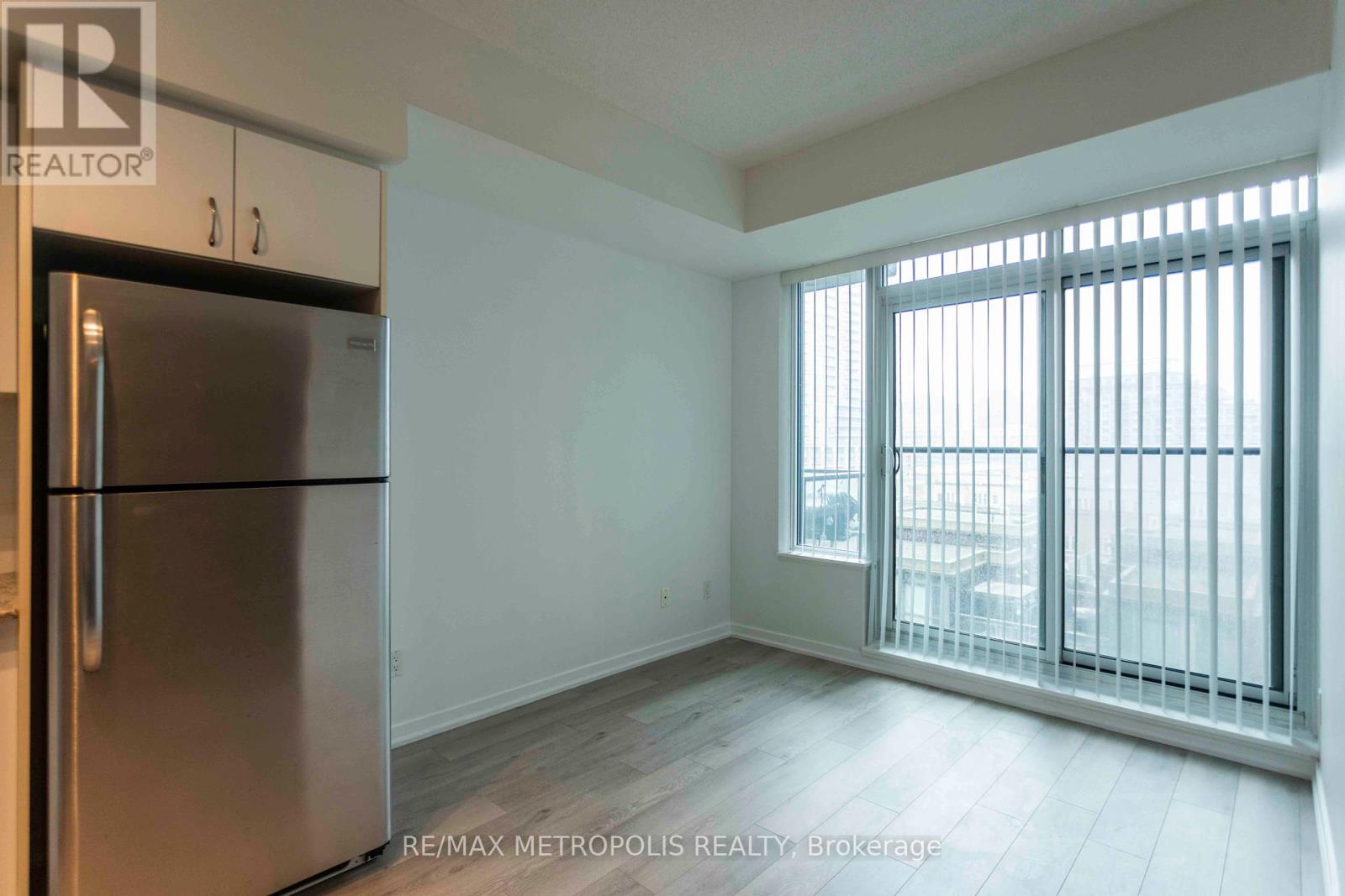 Photo 4 of 717 55 East Liberty Street, Toronto ON