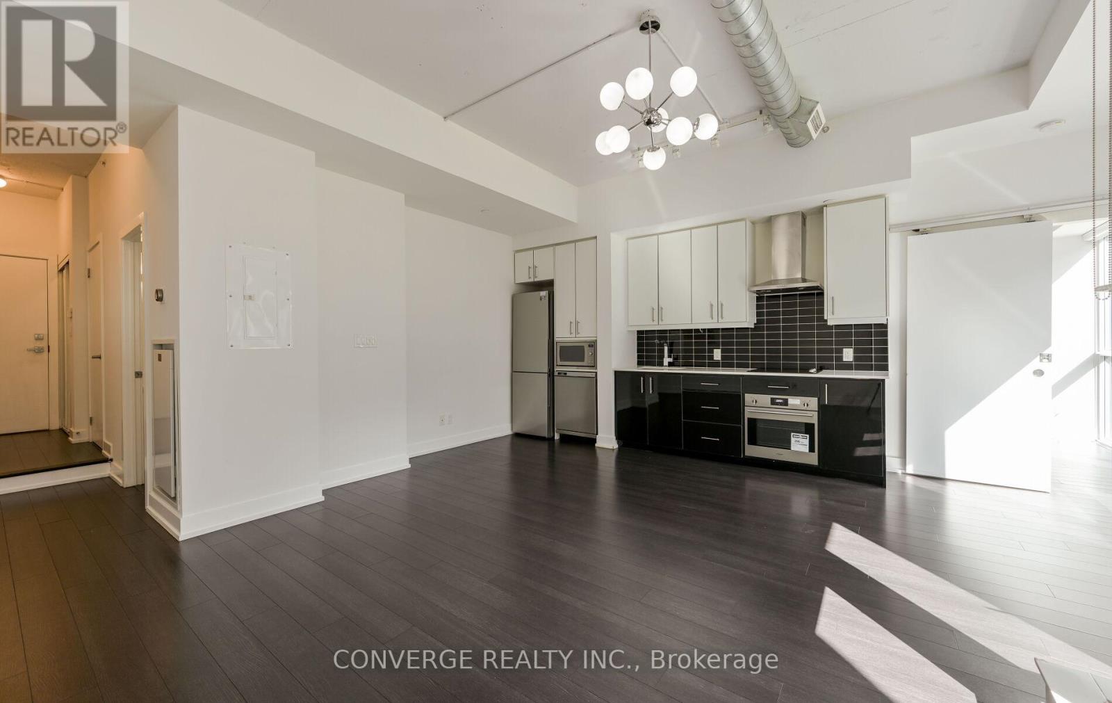 Photo 36 of 203 75 The Donway W, Toronto ON