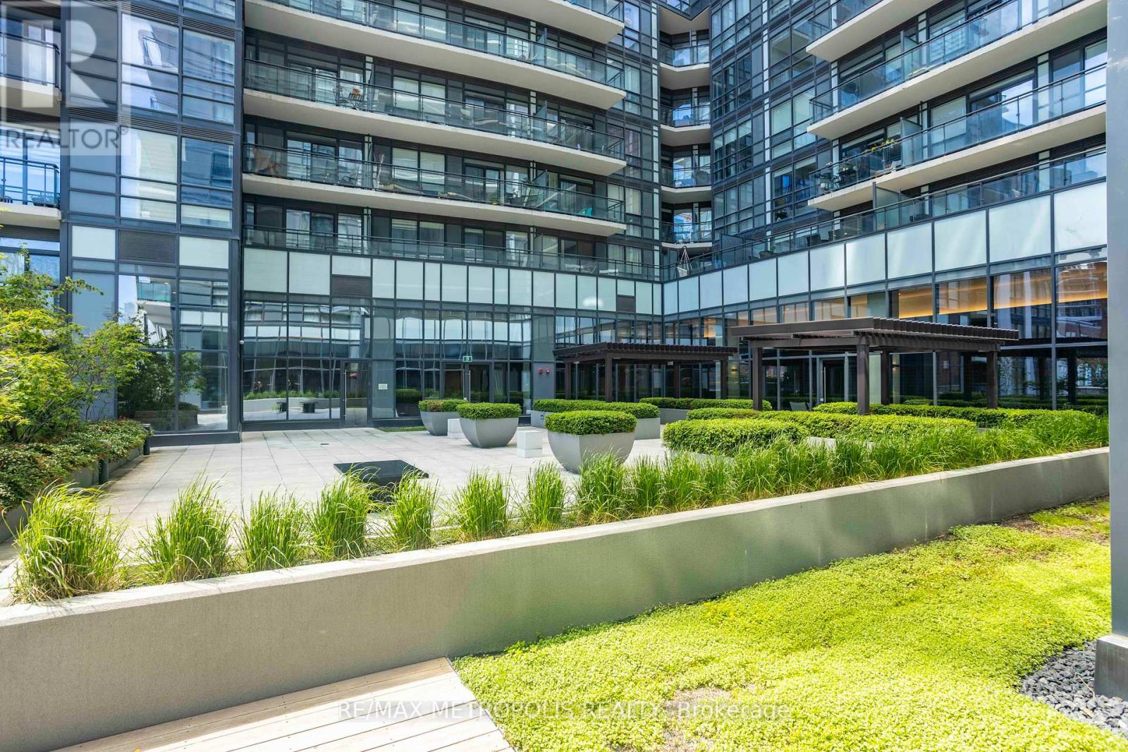 Photo 3 of 1606 460 Adelaide Street E, Toronto ON