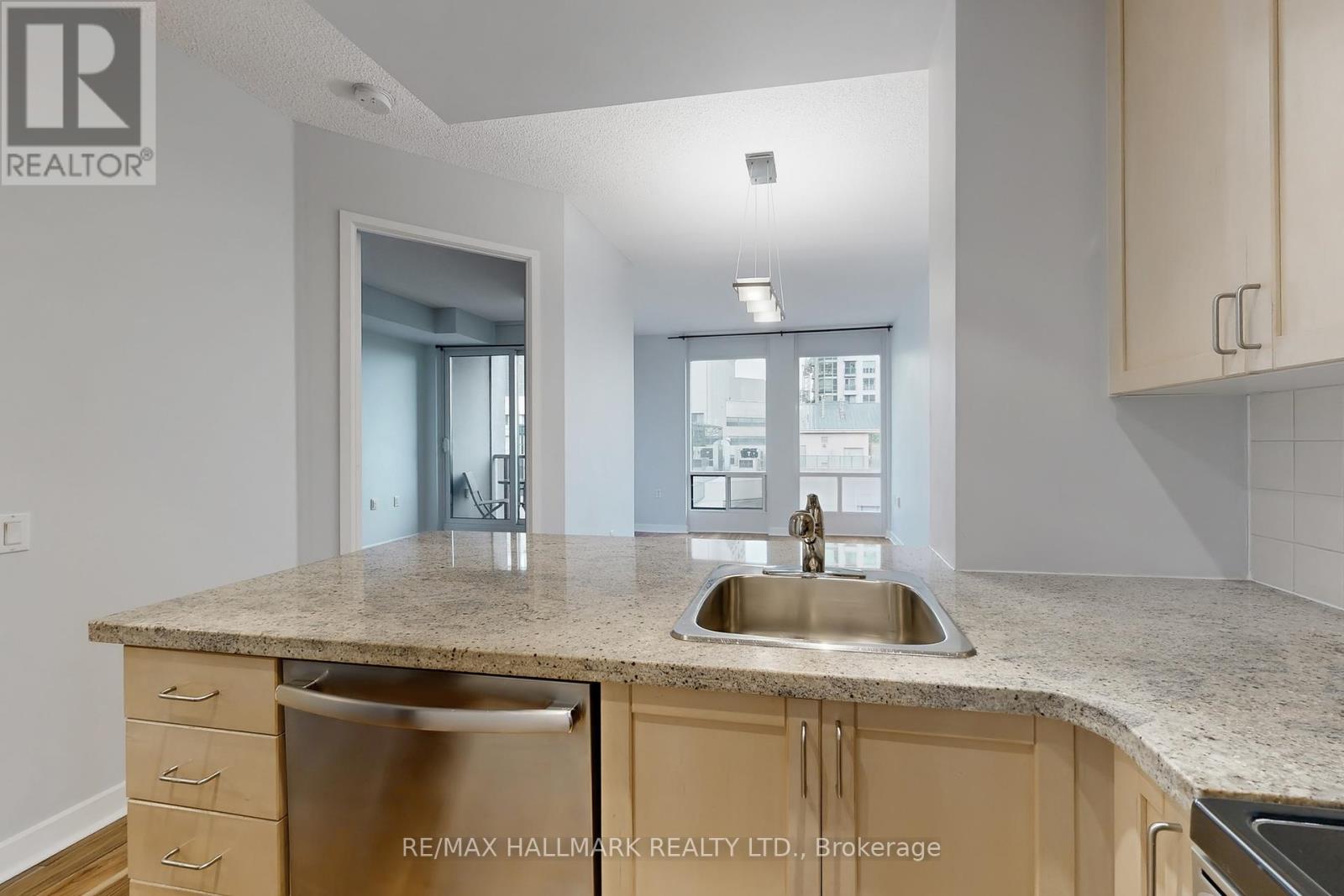 Photo 27 of 1403 85 Bloor Street E, Toronto ON