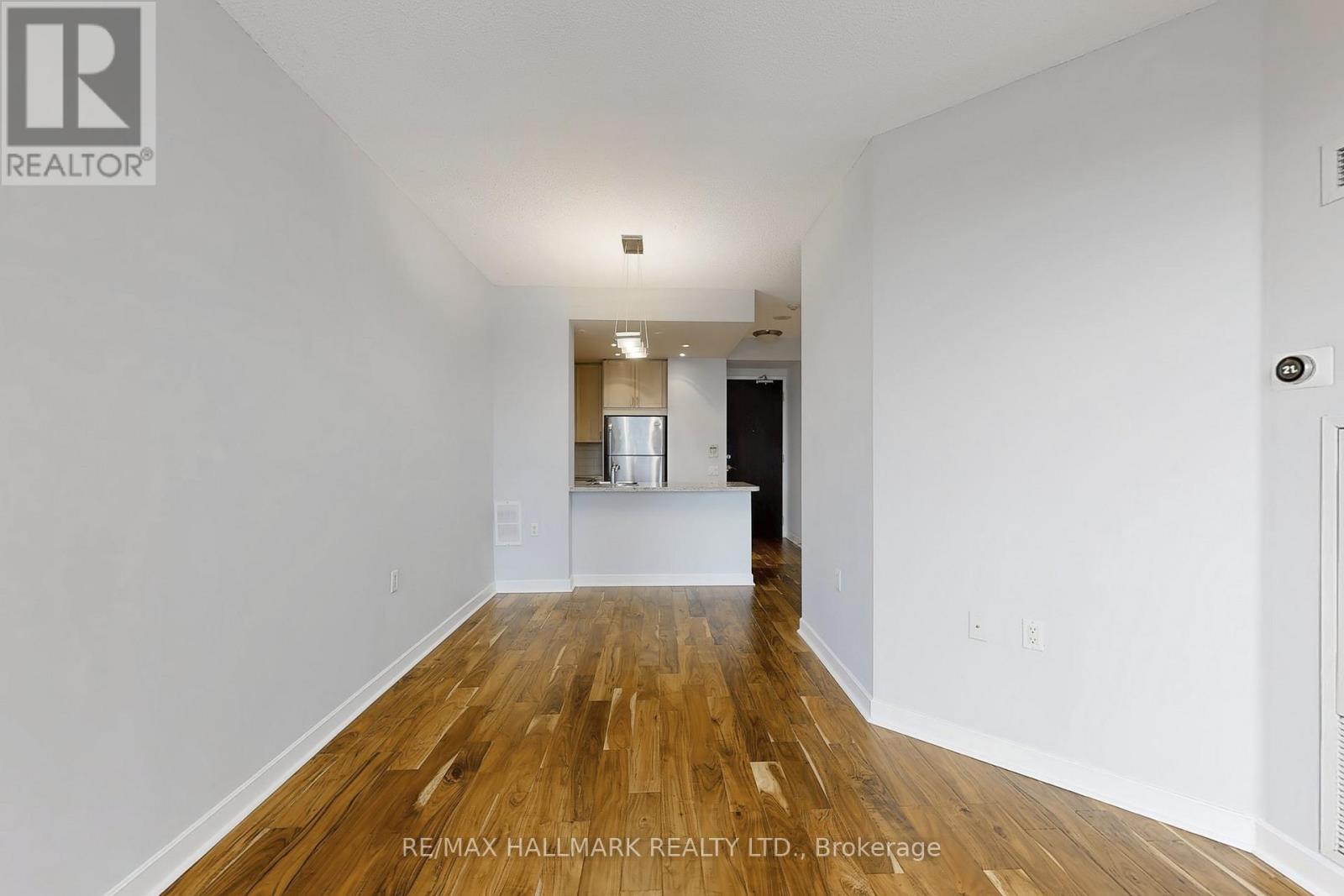Photo 10 of 1403 85 Bloor Street E, Toronto ON