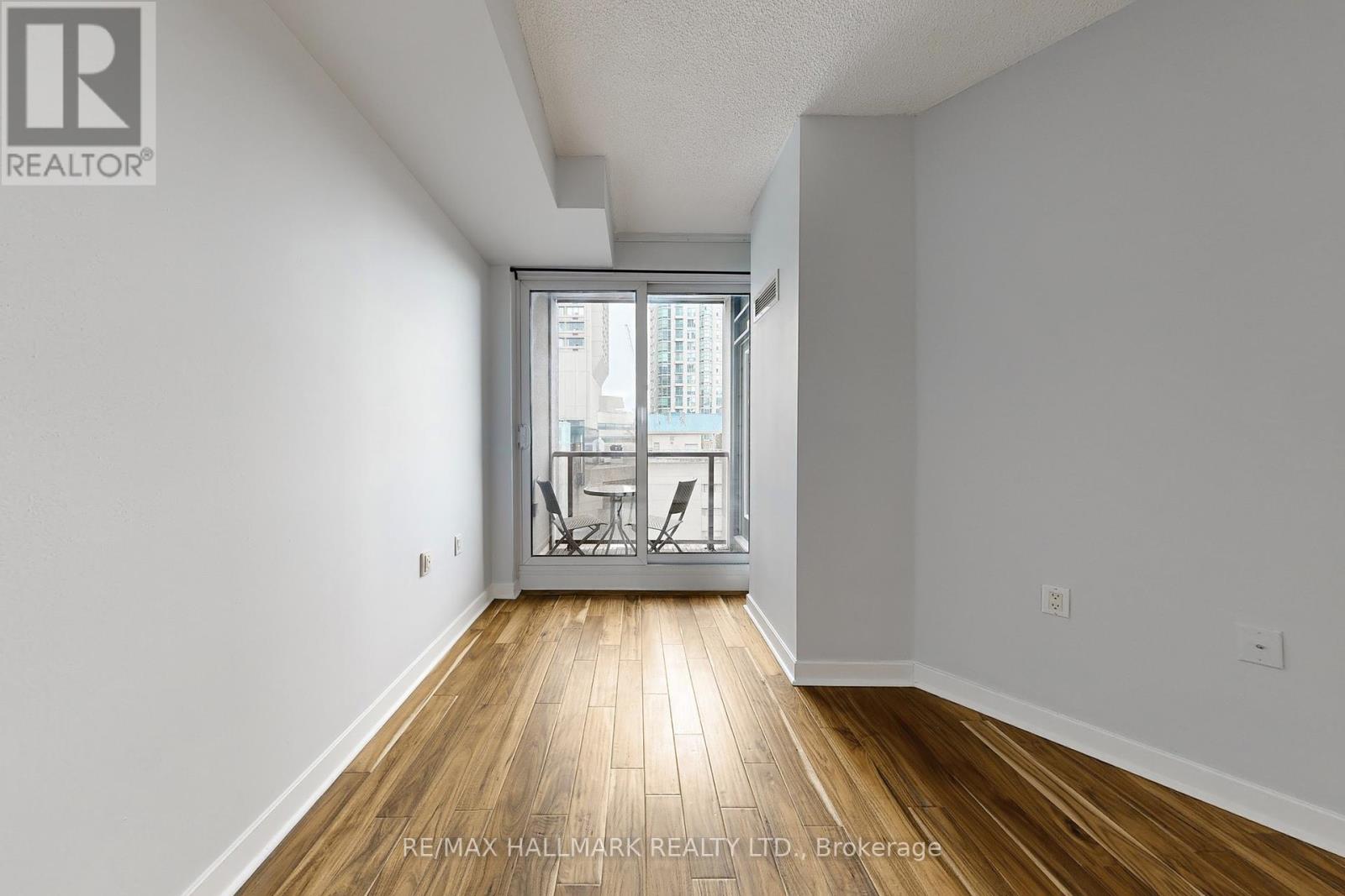 Photo 33 of 1403 85 Bloor Street E, Toronto ON
