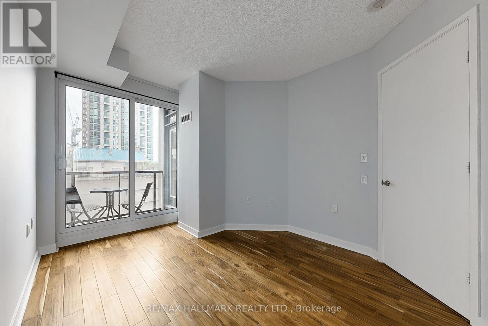 Photo 7 of 1403 85 Bloor Street E, Toronto ON