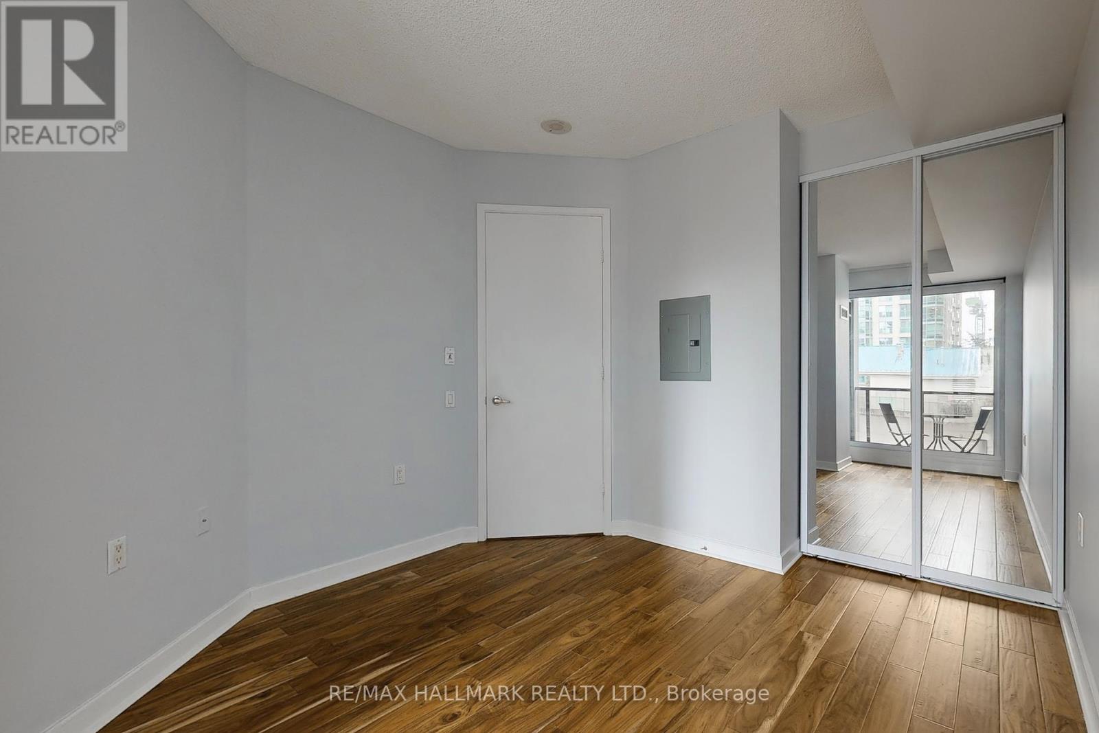 Photo 22 of 1403 85 Bloor Street E, Toronto ON