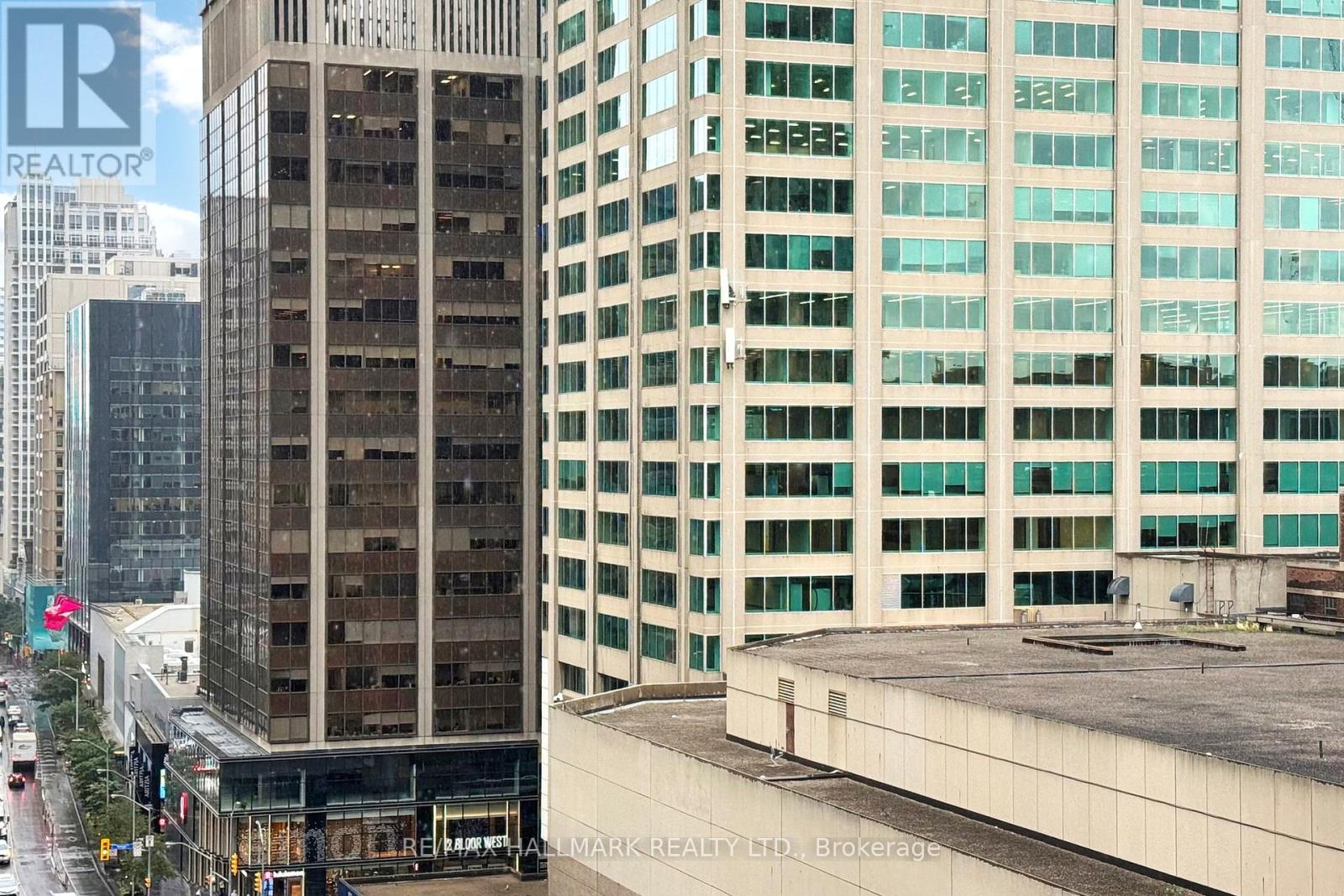 Photo 17 of 1403 85 Bloor Street E, Toronto ON