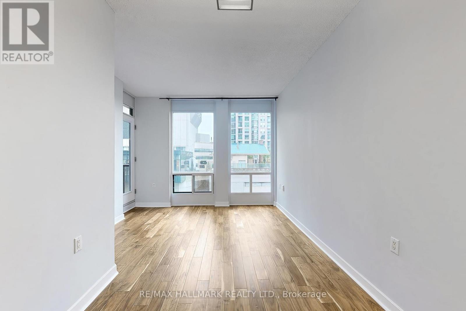 Photo 34 of 1403 85 Bloor Street E, Toronto ON