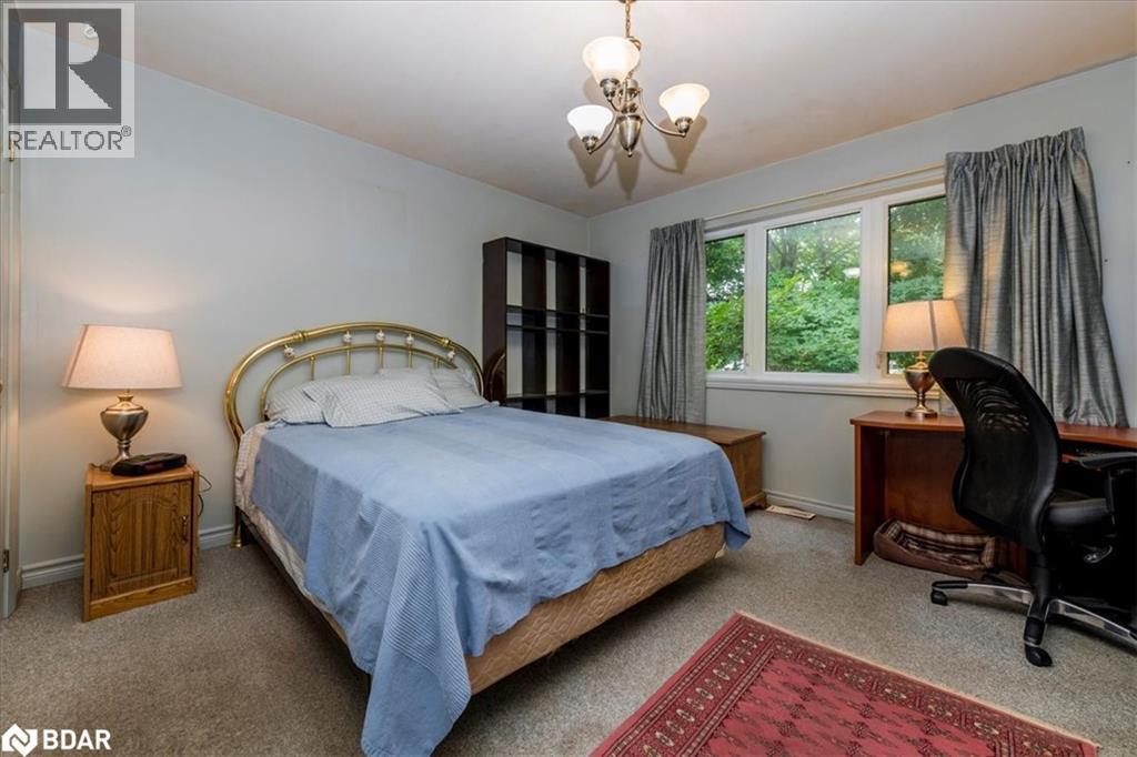 Photo 10 of 865 Blackwoods Avenue, Innisfil ON
