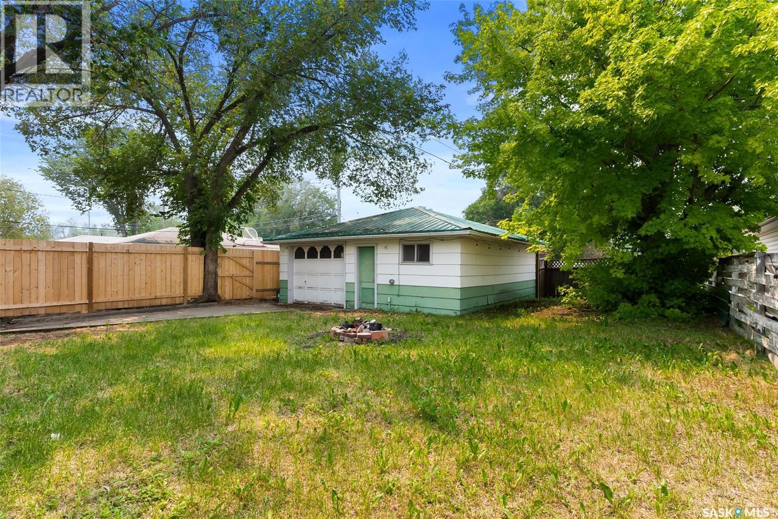 Photo 9 of 238 Hamilton Street, Regina SK