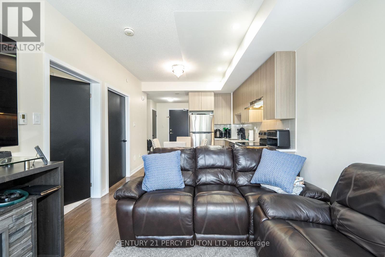Photo 18 of 202 20 Orchid Place Drive, Toronto ON