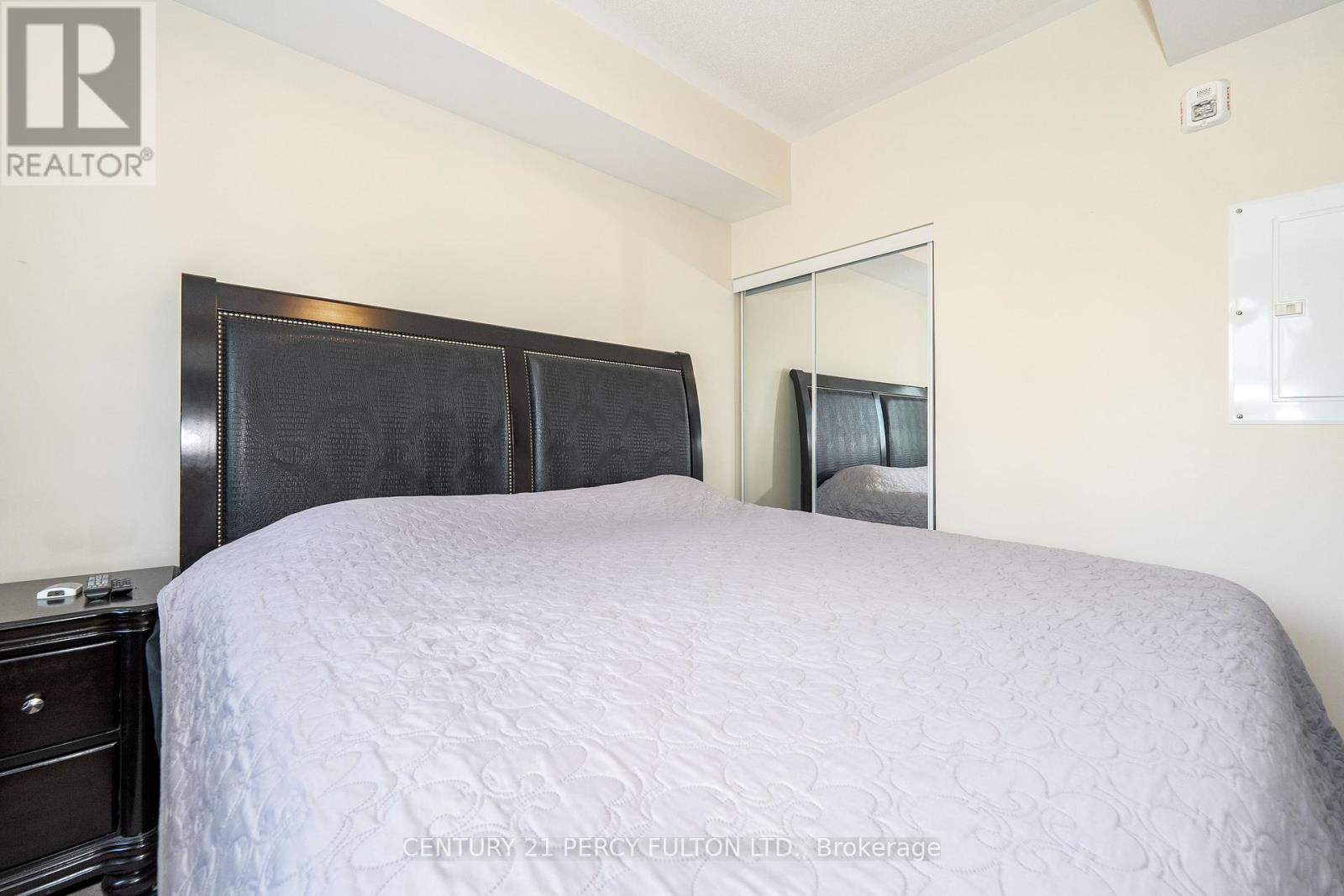 Photo 20 of 202 20 Orchid Place Drive, Toronto ON