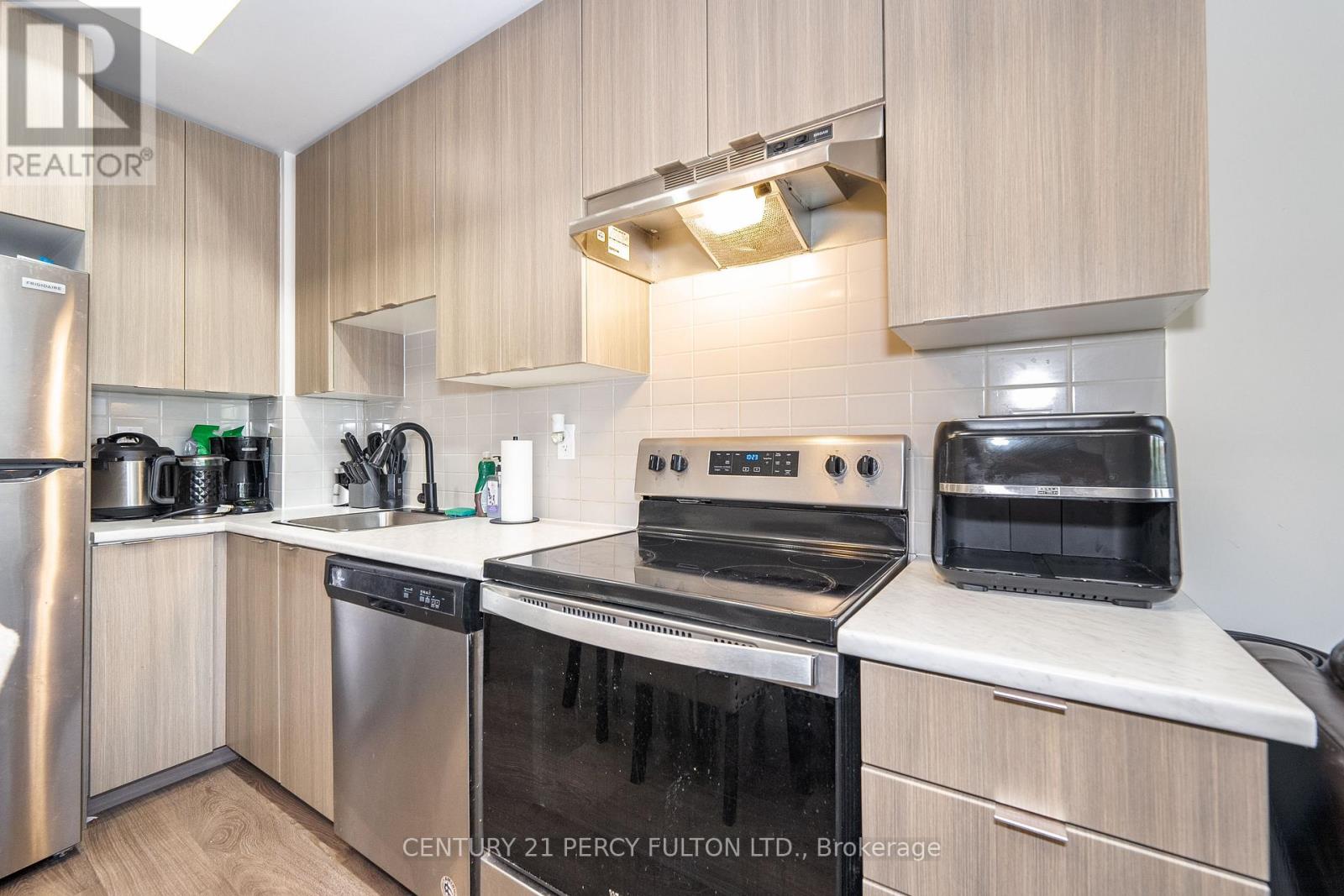 Photo 21 of 202 20 Orchid Place Drive, Toronto ON