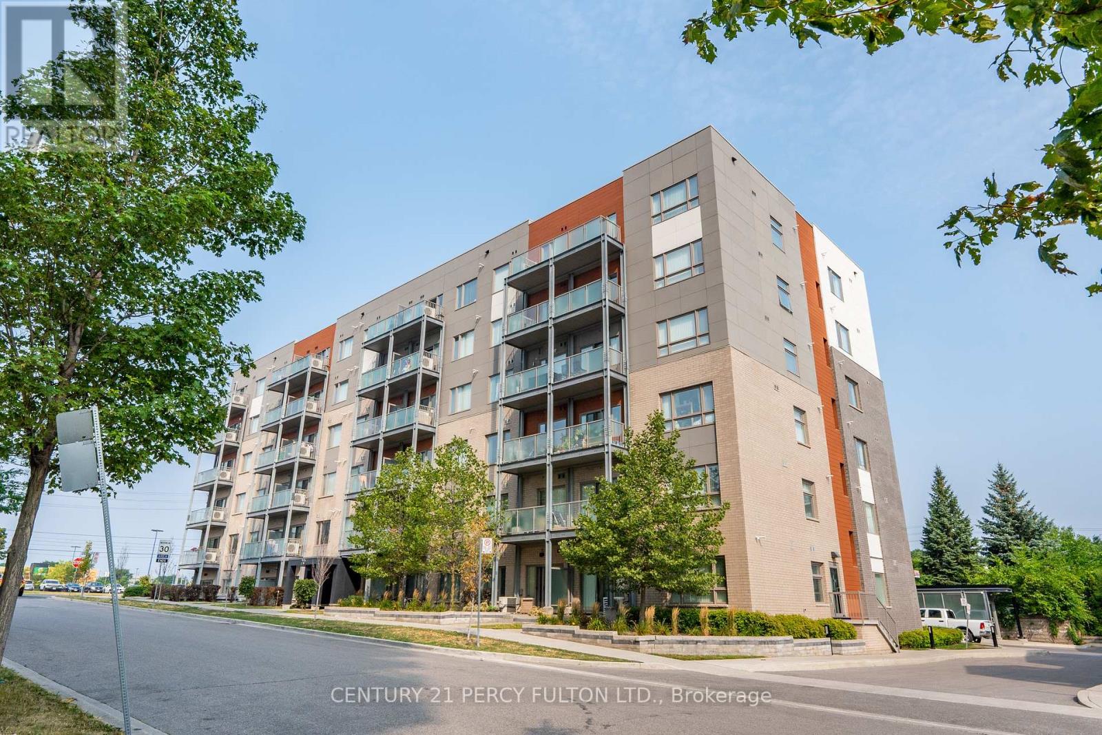 Photo 4 of 202 20 Orchid Place Drive, Toronto ON