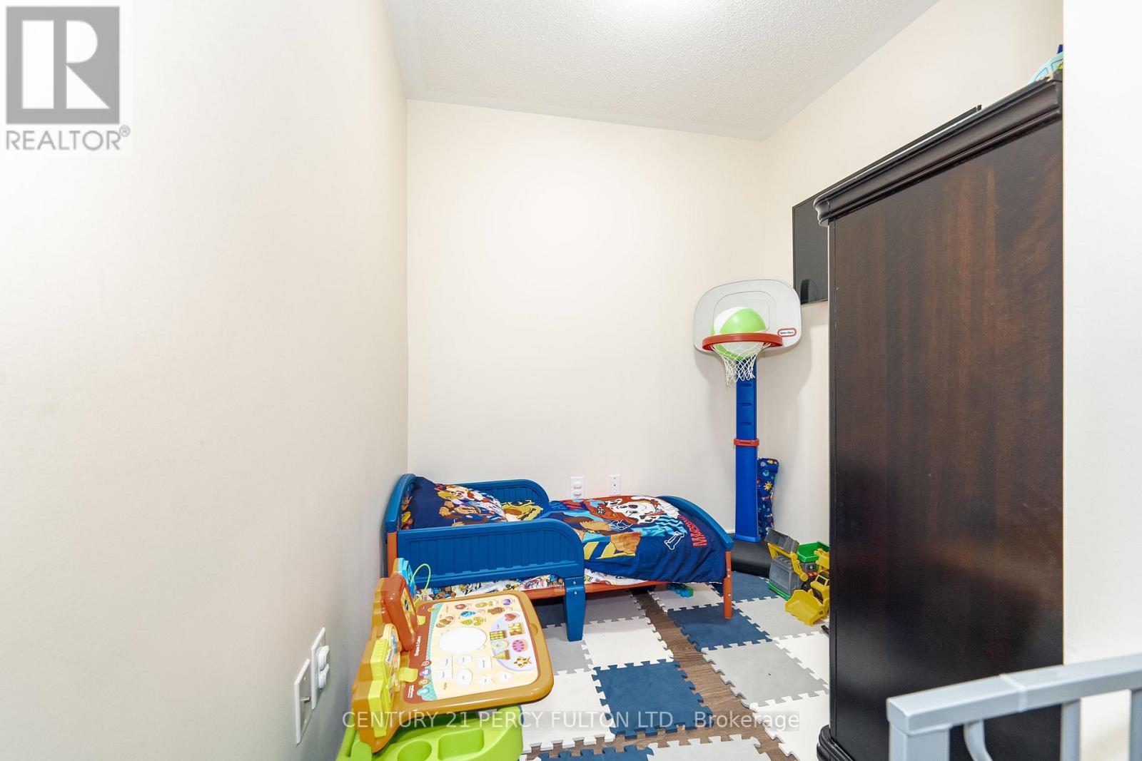 Photo 8 of 202 20 Orchid Place Drive, Toronto ON
