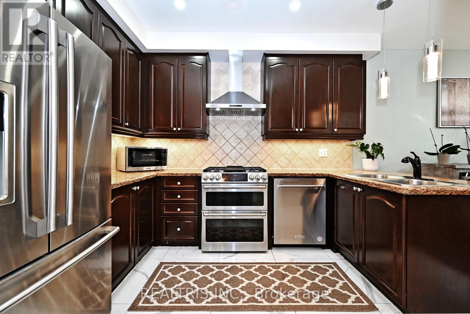 Photo 39 of 10 B Hunt Street, Clarington ON