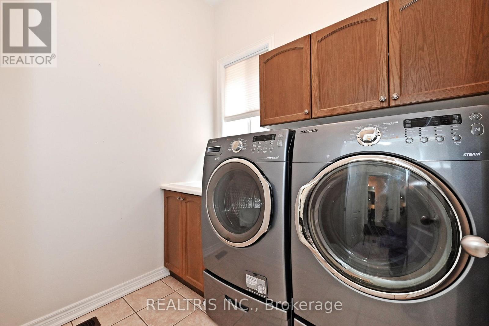 Photo 31 of 10 B Hunt Street, Clarington ON