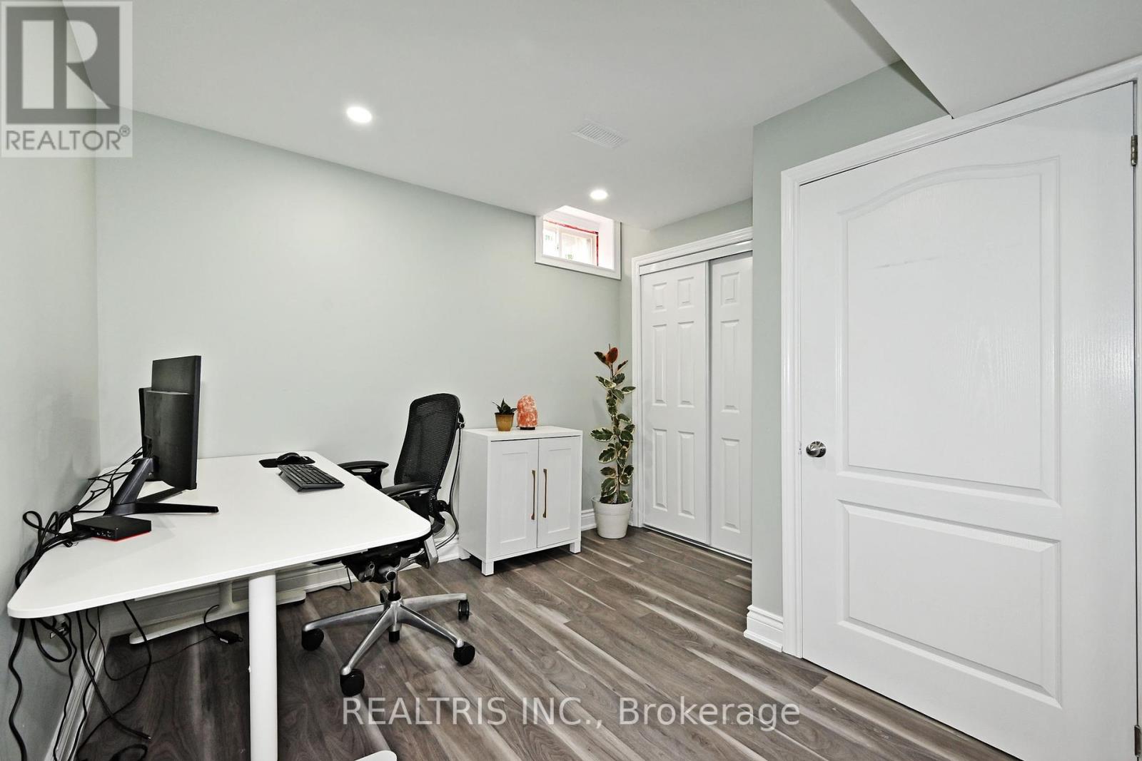 Photo 43 of 10 B Hunt Street, Clarington ON