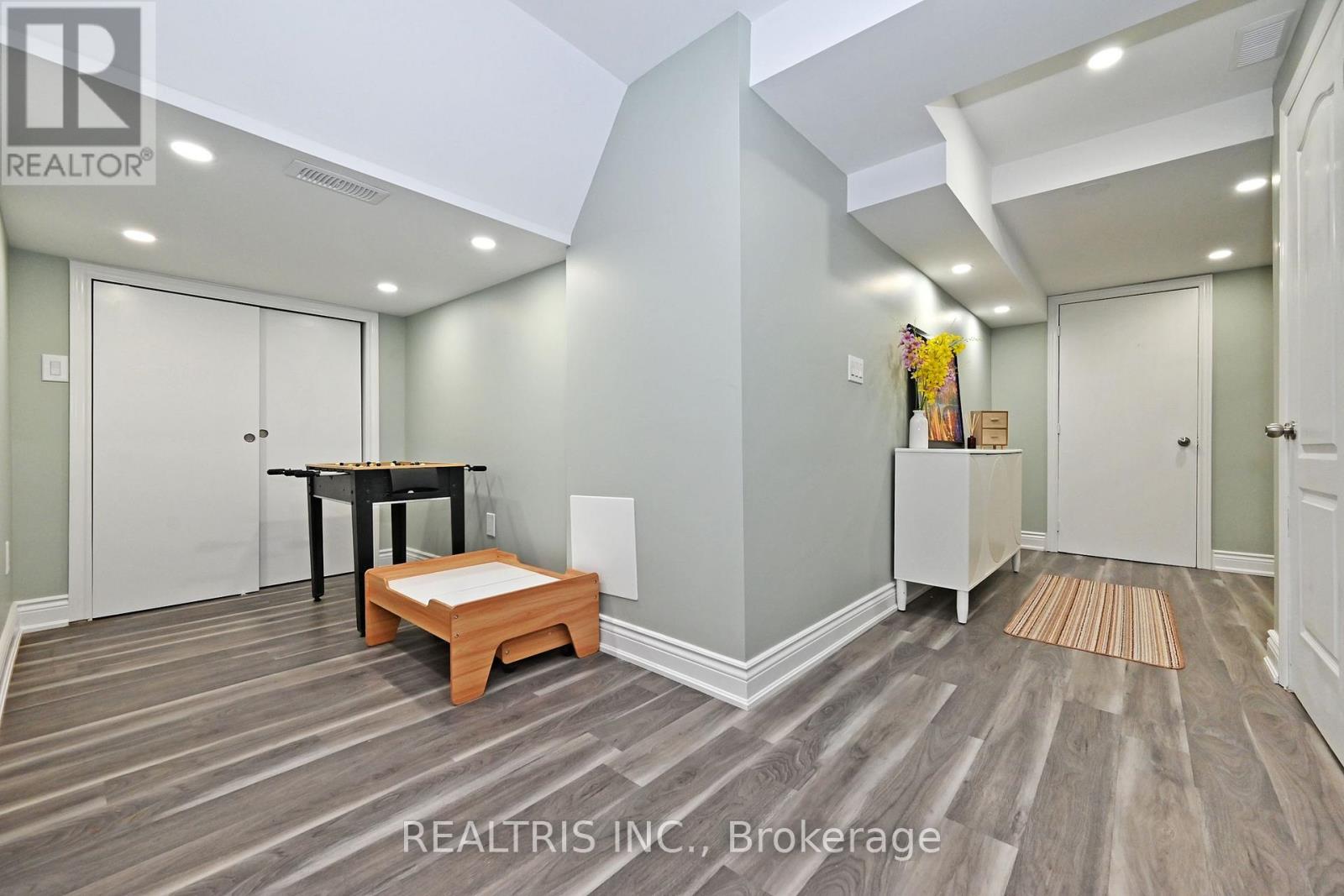 Photo 26 of 10 B Hunt Street, Clarington ON