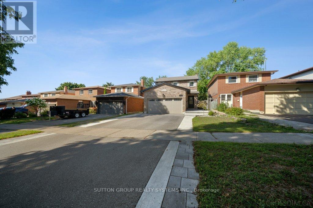 Photo 36 of 1114 Cedarcroft Crescent, Pickering ON