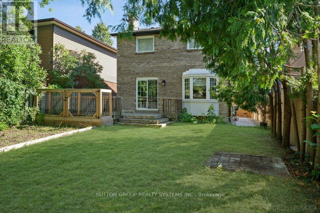 Photo 14 of 1114 Cedarcroft Crescent, Pickering ON