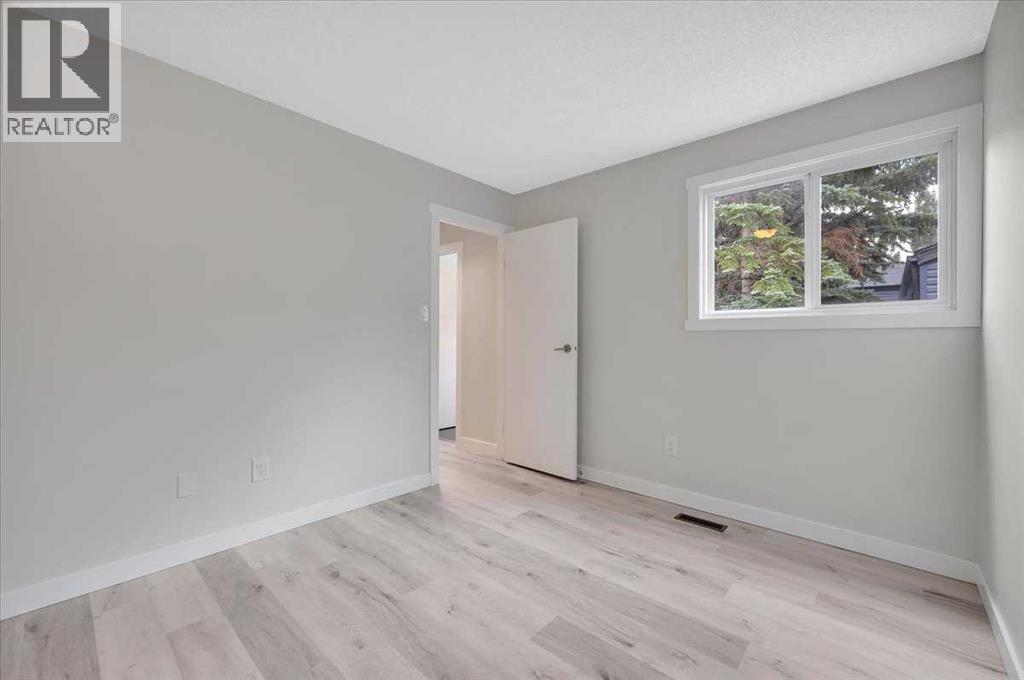 Photo 16 of 3540 42 Street, Edmonton AB