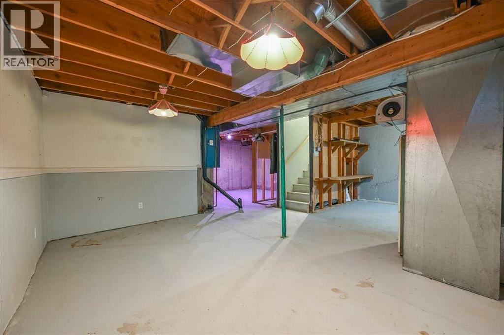 Photo 9 of 3540 42 Street, Edmonton AB