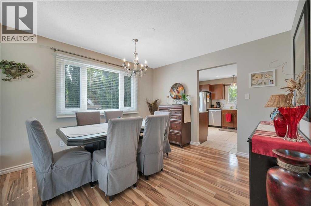 Photo 13 of 19 Lamoureux Place, St Albert AB