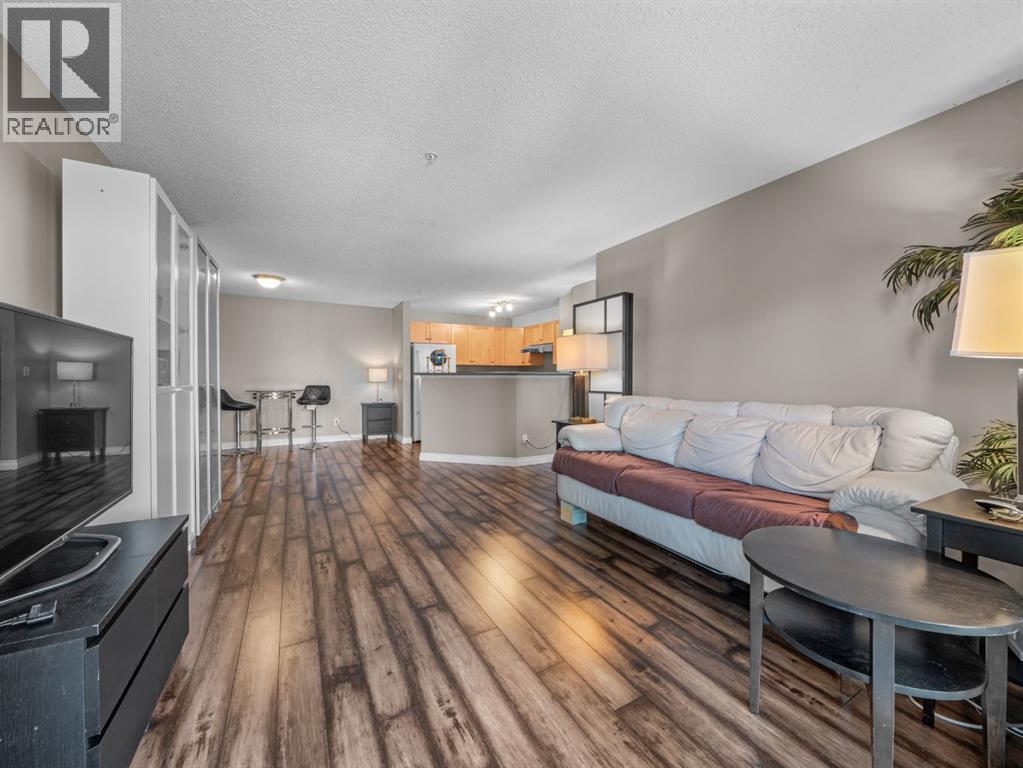 Single Family House for Sale in   Fish Creek Boulevard SW Evergreen Calgary 