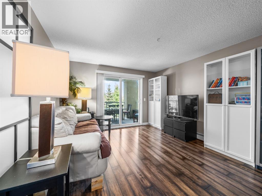 Single Family House for Sale in   Fish Creek Boulevard SW Evergreen Calgary 