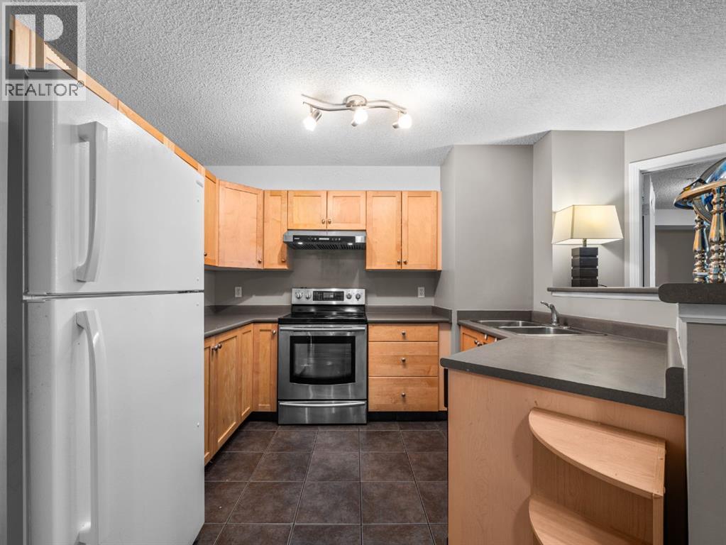 Single Family House for Sale in   Fish Creek Boulevard SW Evergreen Calgary 