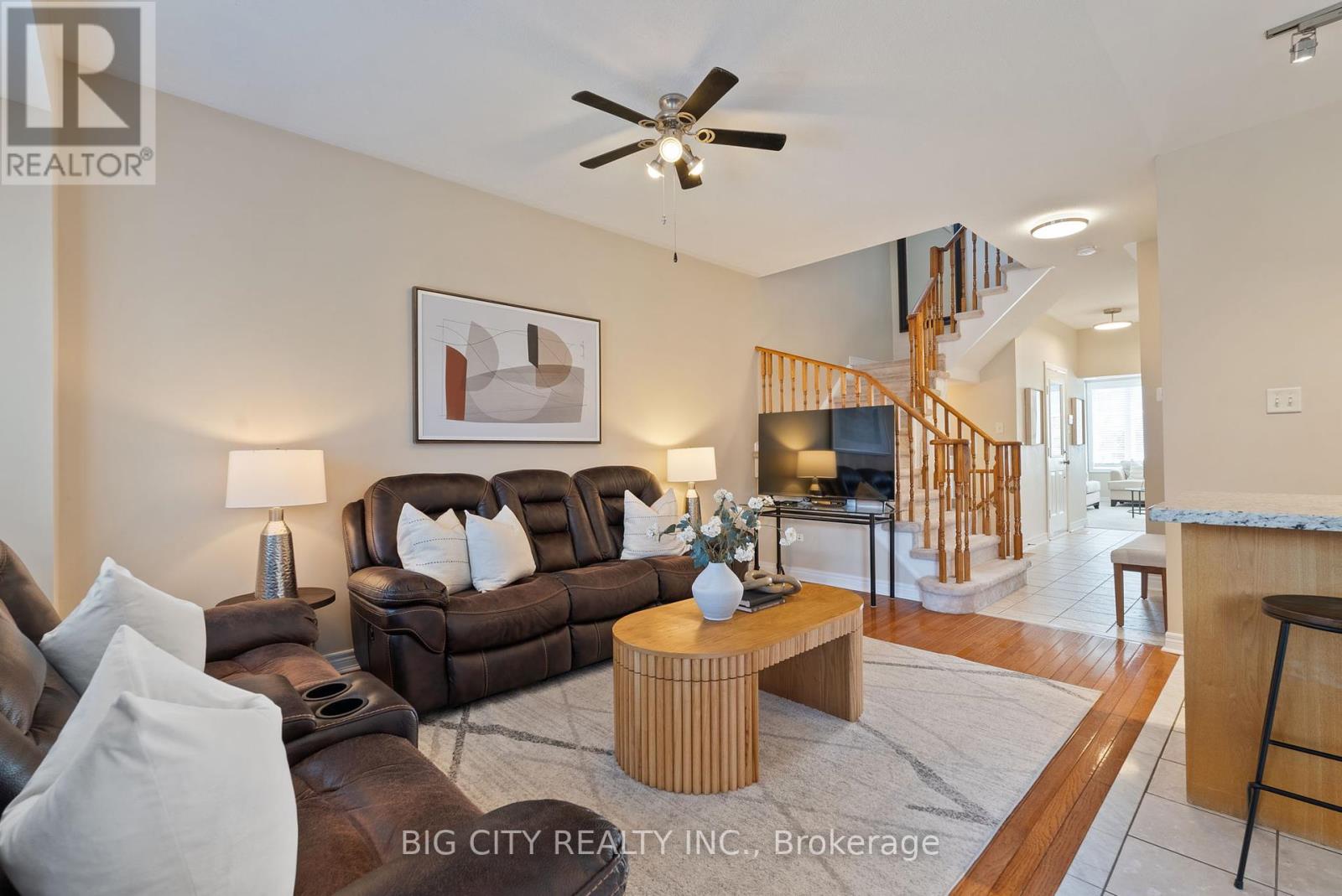 Photo 3 of 98 Riverlands Avenue, Markham ON