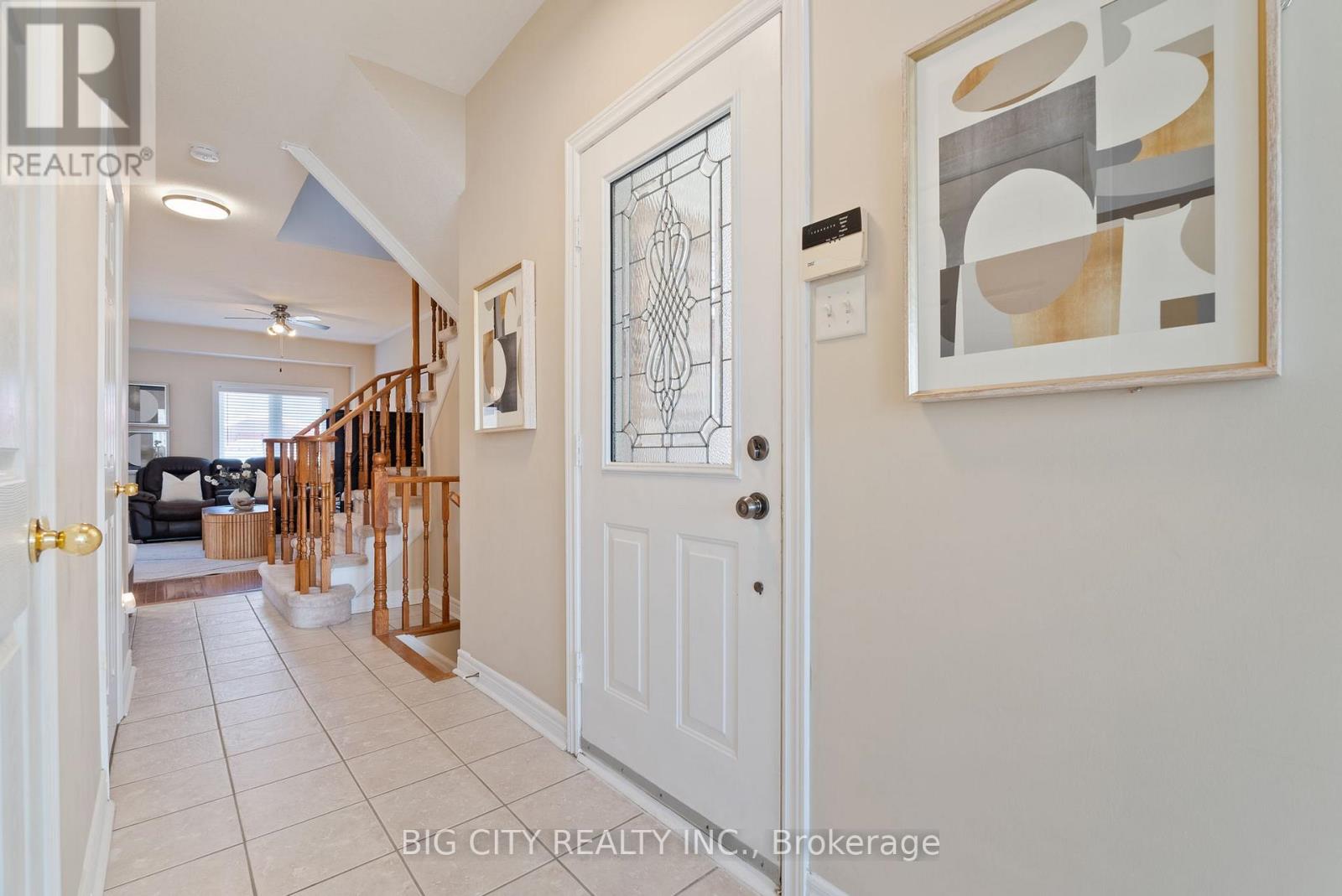 Photo 32 of 98 Riverlands Avenue, Markham ON