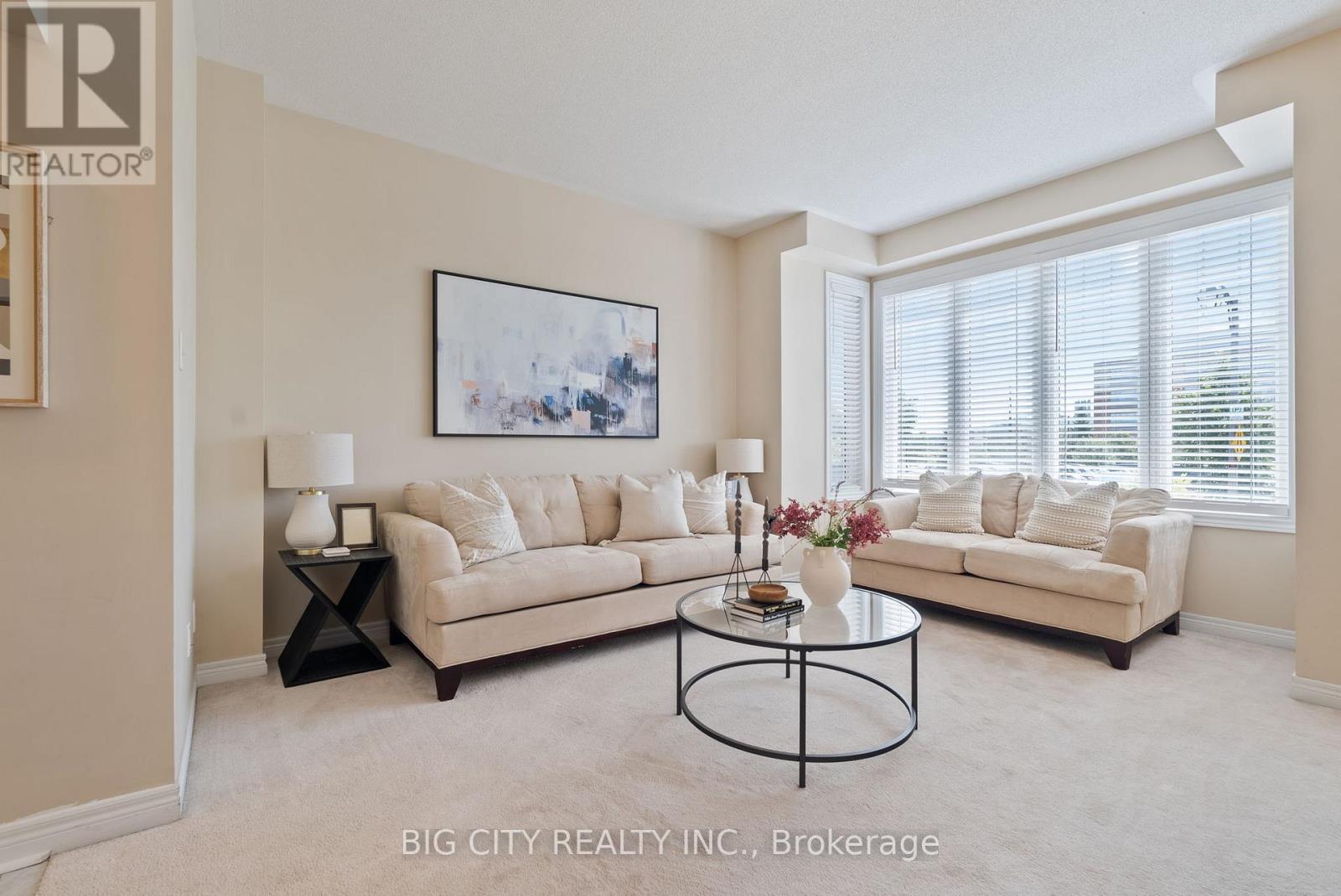 Photo 31 of 98 Riverlands Avenue, Markham ON