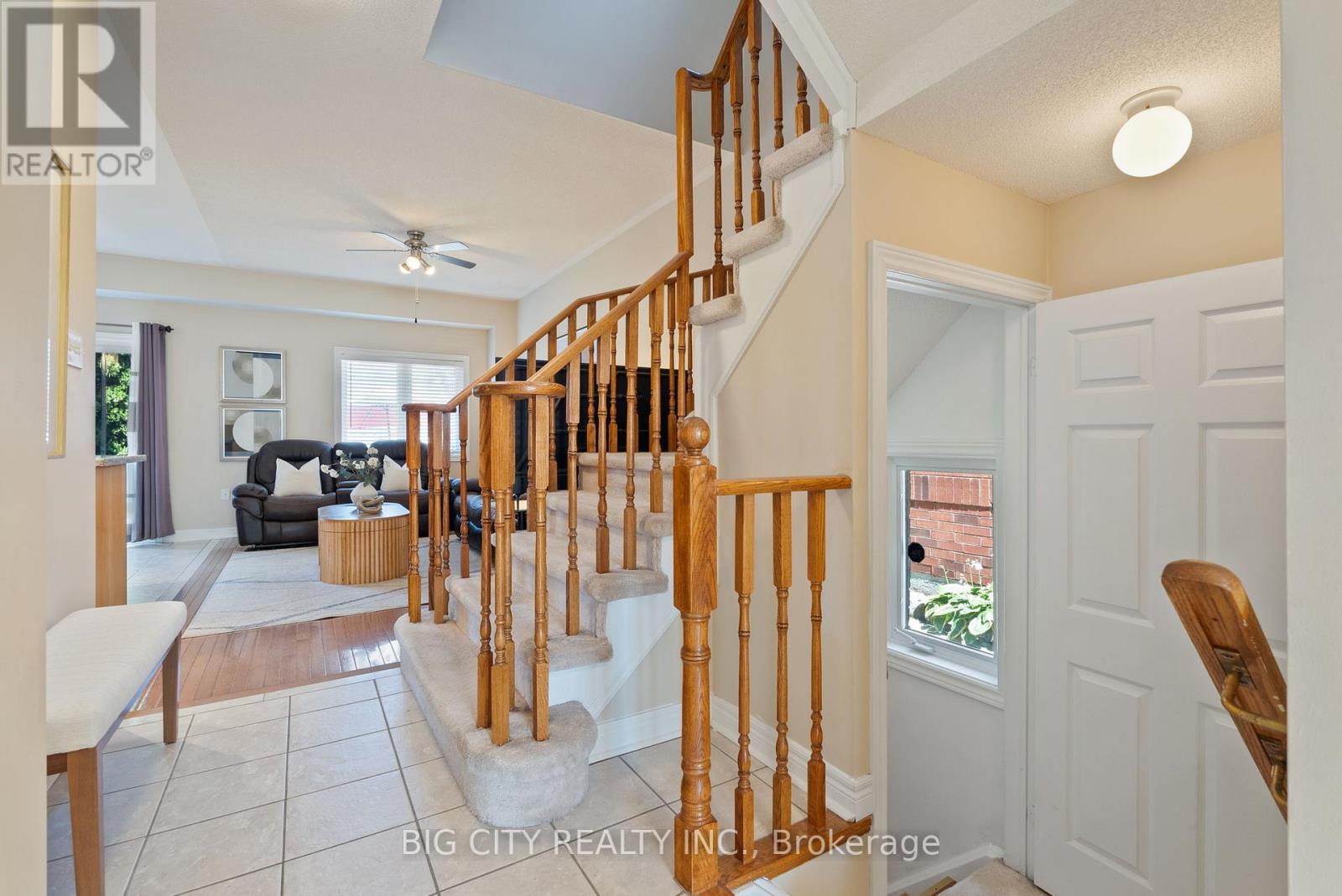 Photo 29 of 98 Riverlands Avenue, Markham ON
