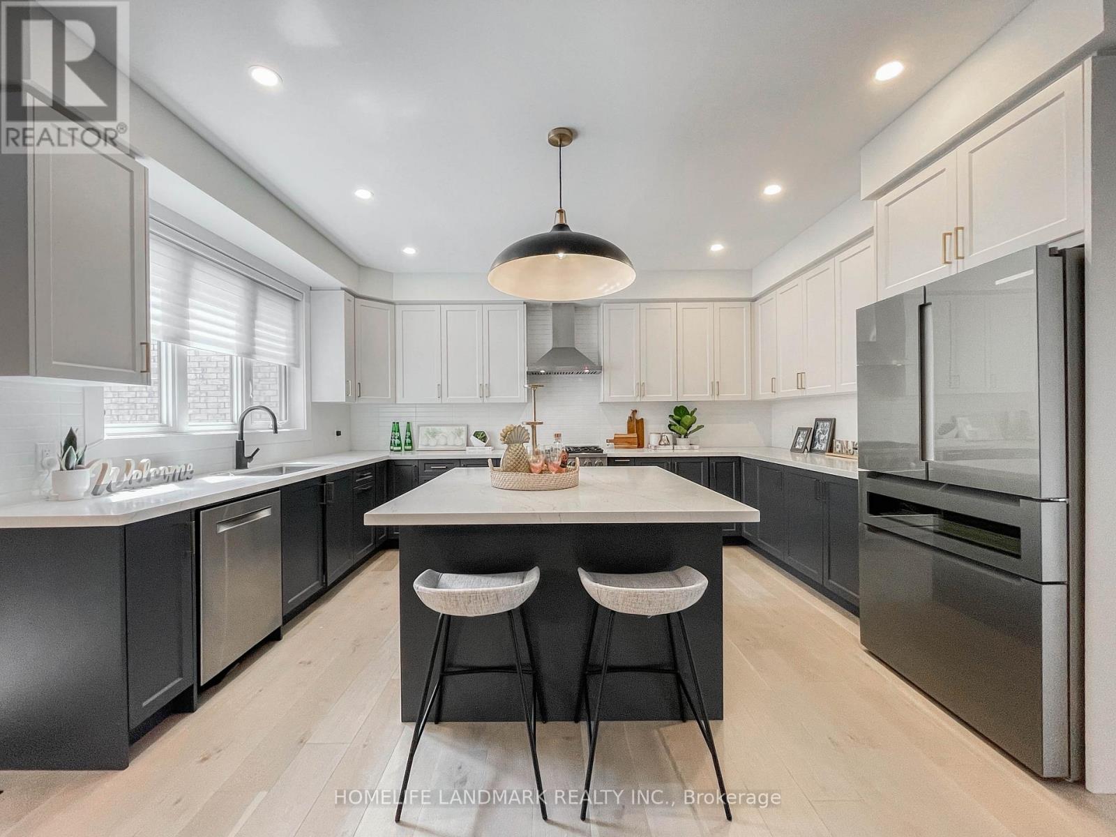 Photo 5 of 5 Parkstone Road, Markham ON