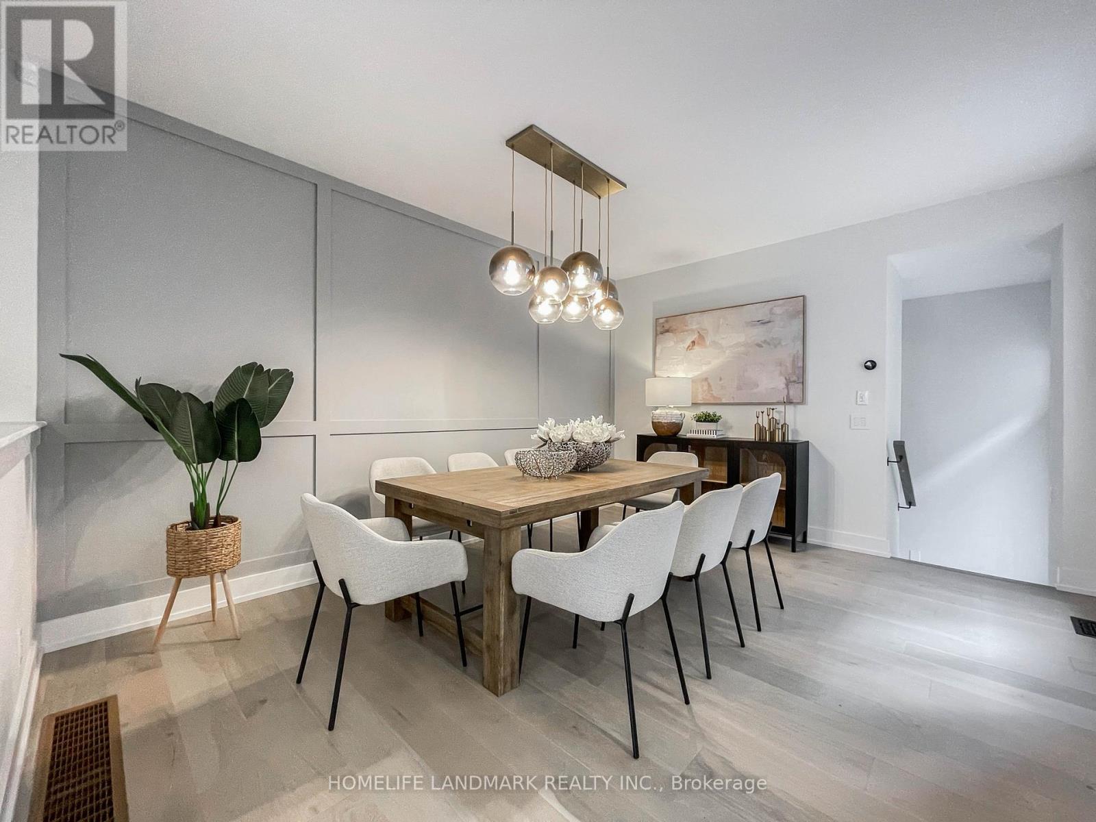 Photo 8 of 5 Parkstone Road, Markham ON