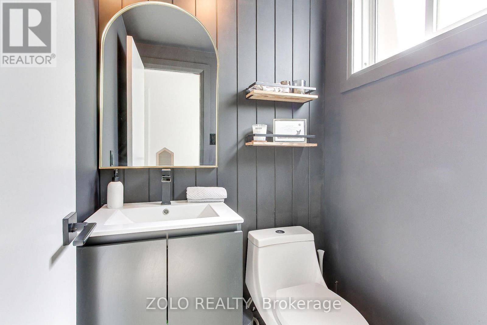 Photo 21 of 388 Terry Drive, Newmarket ON
