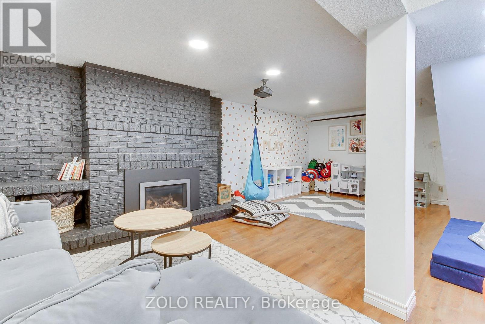 Photo 44 of 388 Terry Drive, Newmarket ON