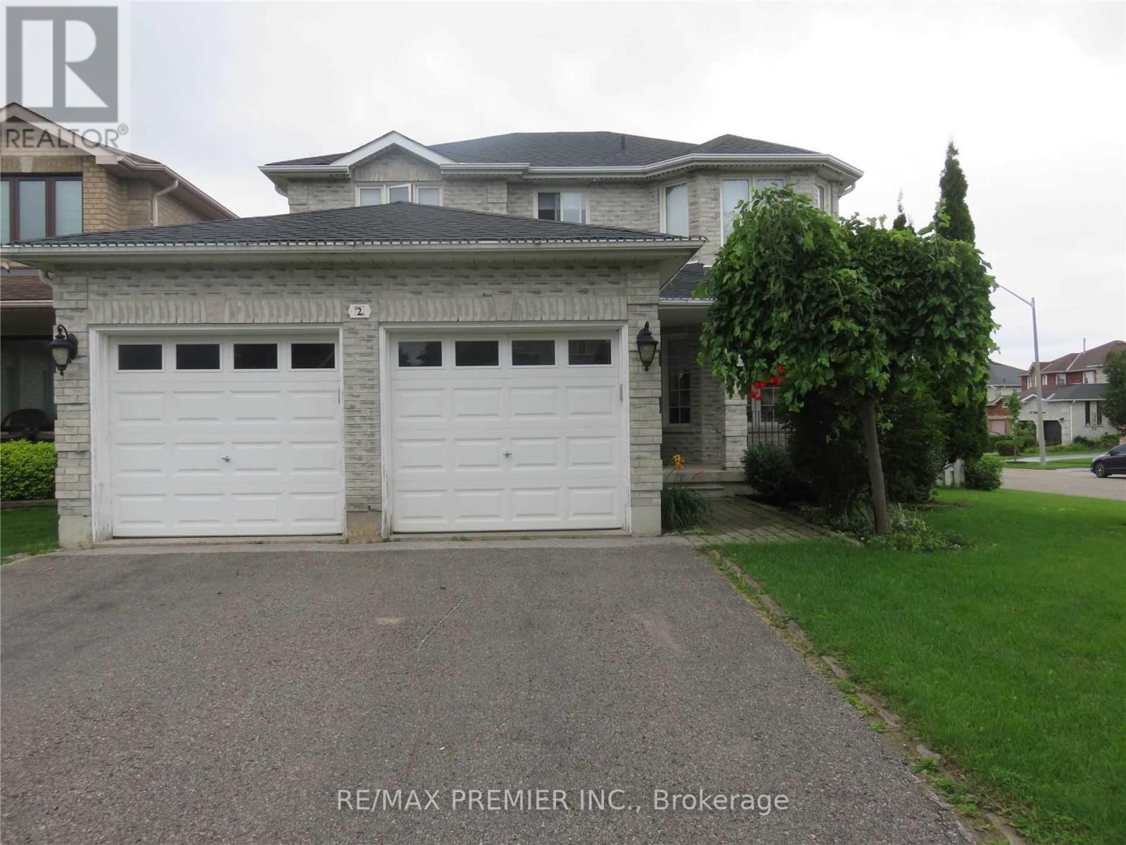 Photo 8 of 2 Grace Crescent, Barrie ON