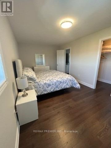 Photo 5 of 2 Grace Crescent, Barrie ON