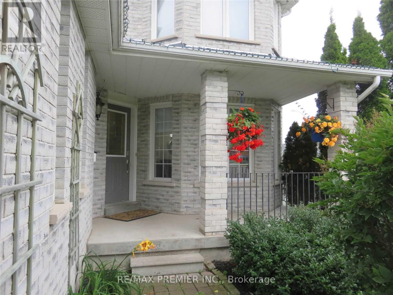 Photo 18 of 2 Grace Crescent, Barrie ON