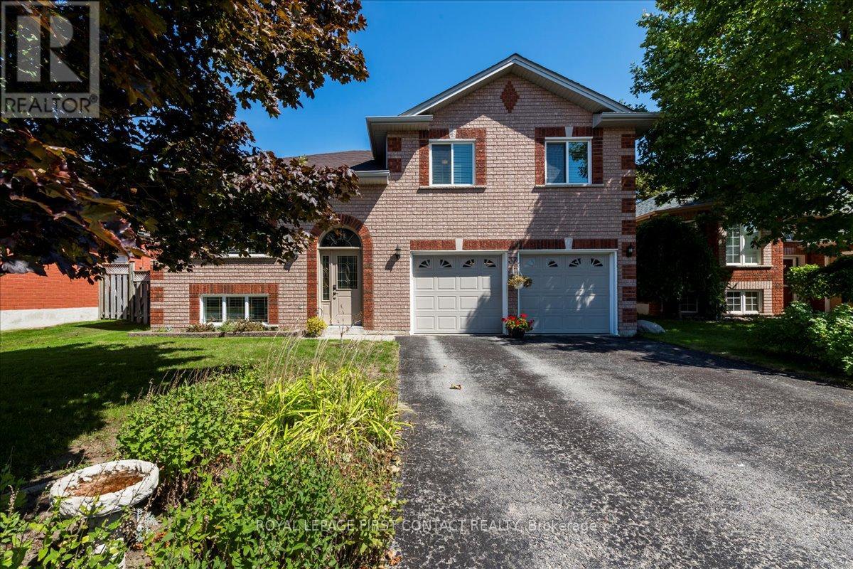 Photo 2 of 37 Marsellus Drive, Barrie ON