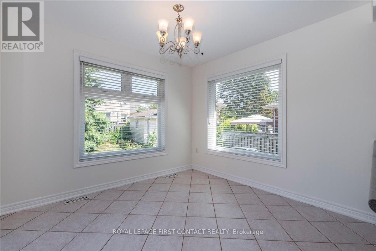 Photo 9 of 37 Marsellus Drive, Barrie ON