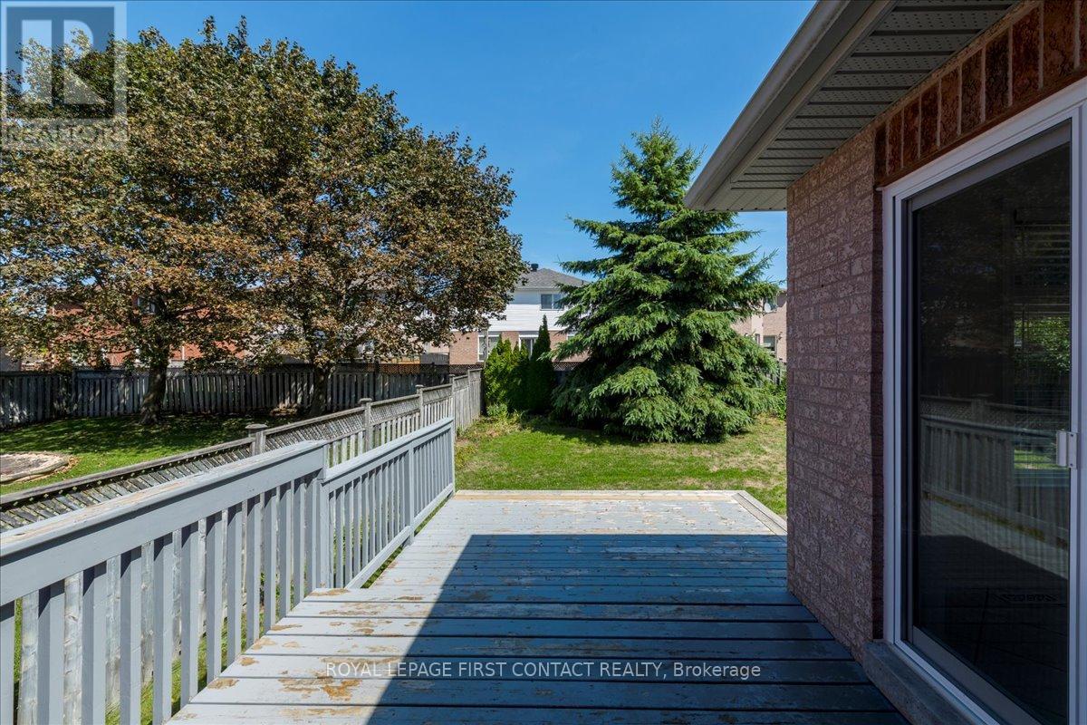 Photo 28 of 37 Marsellus Drive, Barrie ON