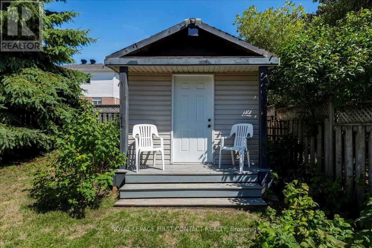 Photo 6 of 37 Marsellus Drive, Barrie ON